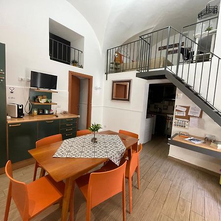 Ferienwohnung Due Passi Dal Centro CTA Exterior foto