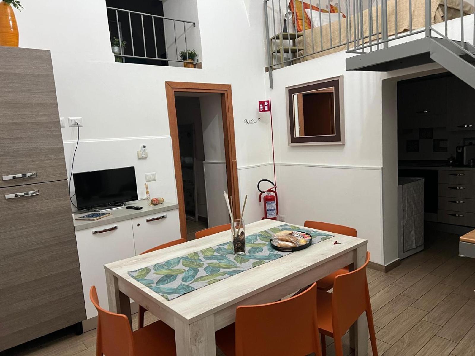 Ferienwohnung Due Passi Dal Centro CTA Exterior foto